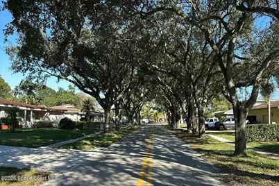 824 Holly Lane, Plantation, FL 33317 - Photo 5