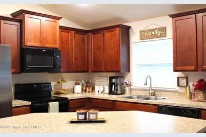 826 E Landmark Hills Drive E, Haines City, FL 33844 - Photo 3
