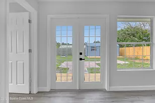 2010 Algeria St NE, Palm Bay, FL 32905 - Photo 9