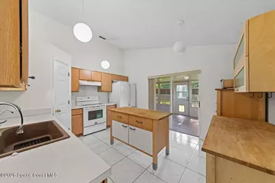 2165 Redwood Circle NE, Palm Bay, FL 32905 - Photo 3