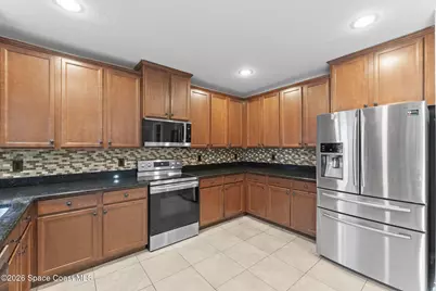 641 Dillard Drive SE, Palm Bay, FL 32909 - Photo 9