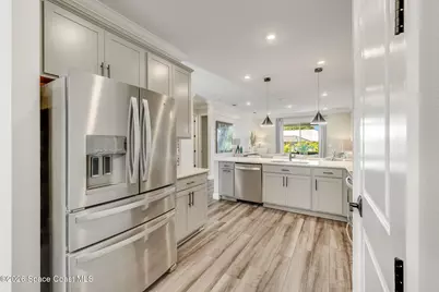 946 Roseland Road, Sebastian, FL 32958 - Photo 5
