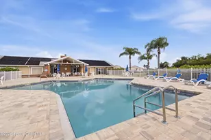 910 Cross Lake Dr, Melbourne, FL 32901 - Photo 15