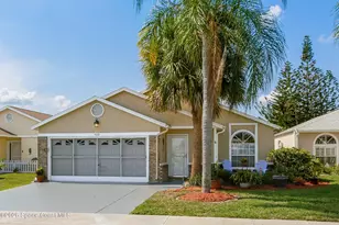910 Cross Lake Dr, Melbourne, FL 32901 - Photo 1