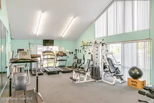 910 Cross Lake Dr, Melbourne, FL 32901 - Photo 19