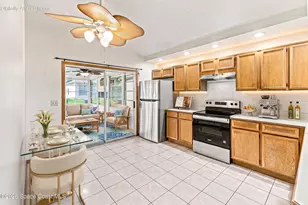 910 Cross Lake Dr, Melbourne, FL 32901 - Photo 7