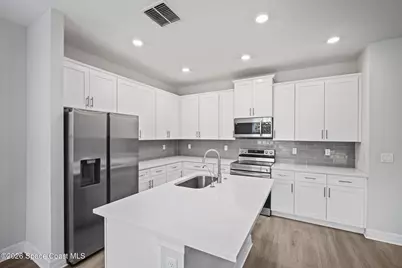 330 San Marino Road SW, Palm Bay, FL 32908 - Photo 7