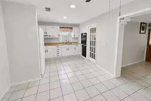 1425 Holland St, Melbourne, FL 32935 - Photo 7