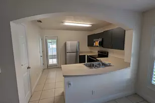 745 Luminary Cir, Melbourne, FL 32901 - Photo 9