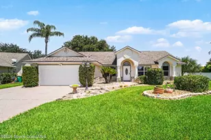 504 Lake Victoria Cir, Melbourne, FL 32940 - Photo 7
