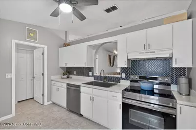 1552 Vista Lake Circle, Melbourne, FL 32904 - Photo 7