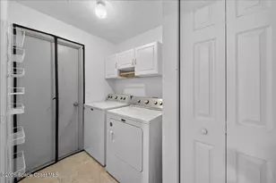 1552 Vista Lake Cir, Melbourne, FL 32904 - Photo 9