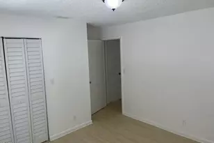 2254 W New Haven Ave, West Melbourne, FL 32904 - Photo 25