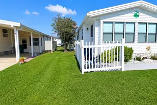 920 Hyacinth Cir, Barefoot Bay, FL 32976 - Photo 5
