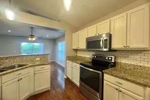 4726 Four Lakes Dr, Melbourne, FL 32940 - Photo 3