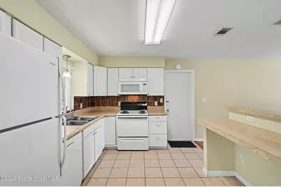 2255 Florida Avenue, Titusville, FL 32796 - Photo 7