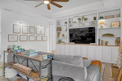 950 Tahiti Avenue SE, Palm Bay, FL 32909 - Photo 5