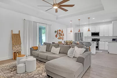 950 Tahiti Avenue SE, Palm Bay, FL 32909 - Photo 7