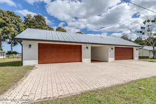 12 N Lakeview Dr, Haines City, FL 33844 - Photo 1