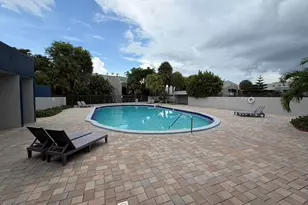 30 NW 87th Ave, Miami, FL 33172 - Photo 17