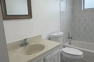 30 NW 87th Ave, Miami, FL 33172 - Photo 11