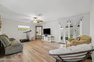 585 Harrison St, Titusville, FL 32780 - Photo 5