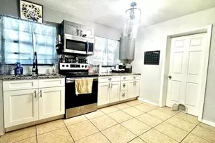 2148 King Richard Rd, Melbourne, FL 32935 - Photo 7