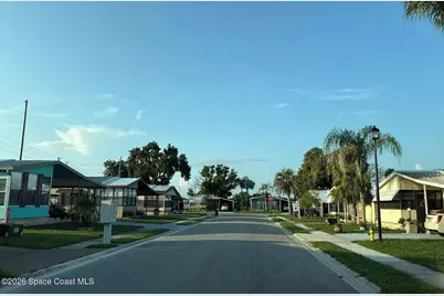 36435 Bonney Drive, Zephyrhills, FL 33541 - Photo 5