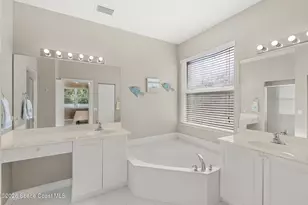 571 Gardendale Cir SE, Palm Bay, FL 32909 - Photo 21