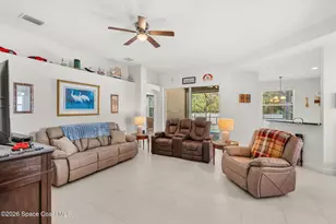 571 Gardendale Cir SE, Palm Bay, FL 32909 - Photo 7
