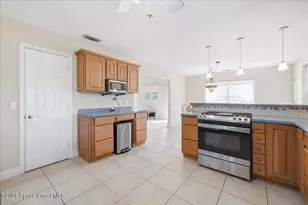 205 Sea Dunes Dr, Melbourne Beach, FL 32951 - Photo 31