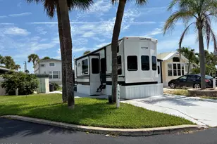 556 Pier Ln, Melbourne Beach, FL 32951 - Photo 1