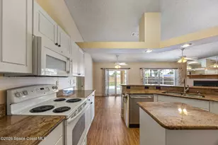 2010 Belmont Way, West Melbourne, FL 32904 - Photo 3