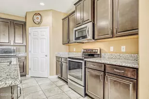 1124 Musgrass Cir, West Melbourne, FL 32904 - Photo 7