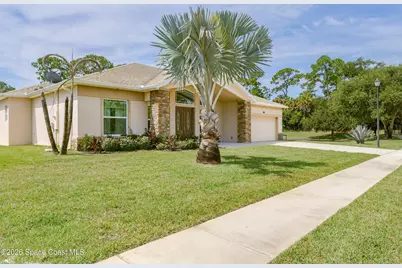 110 Via Catalano Court NE, Palm Bay, FL 32907 - Photo 5