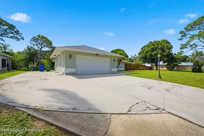 402 Concha Drive, Sebastian, FL 32958 - Photo 5