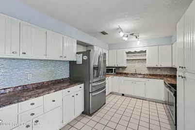 953 Cherokee Road SE, Palm Bay, FL 32909 - Photo 11