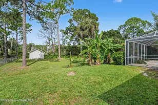 671 Hurst Rd NE, Palm Bay, FL 32907 - Photo 27