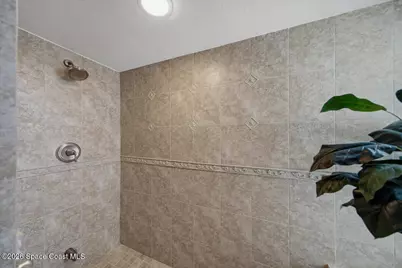 989 N Highway A1A #6, Indialantic, FL 32903 - Photo 35