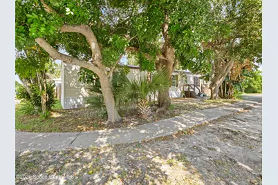 2587 Chatham Way NE, Palm Bay, FL 32905 - Photo 3