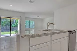 7559 Tourmaline Dr, Grant-Valkaria, FL 32949 - Photo 9