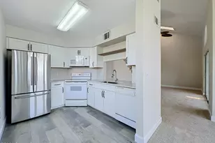 4680 Lake Waterford Way, Melbourne, FL 32901 - Photo 17