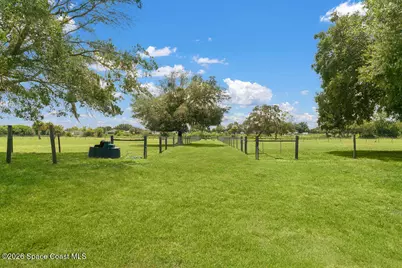 3560 Pennsylvania Avenue N, Mims, FL 32754 - Photo 13