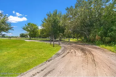 3560 Pennsylvania Avenue N, Mims, FL 32754 - Photo 17