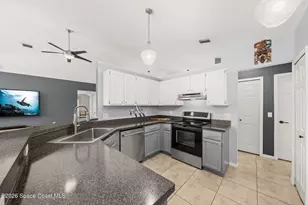 3382 Lakeview Cir, Melbourne, FL 32934 - Photo 13