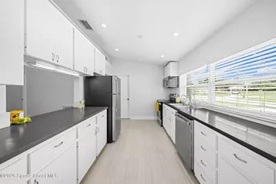 309 Amherst Avenue, Melbourne, FL 32901 - Photo 13