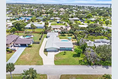 407 Banyan Way, Melbourne Beach, FL 32951 - Photo 3