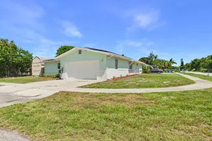 944 Lance St, Sebastian, FL 32958 - Photo 5