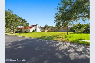 565 Newport Drive, Indialantic, FL 32903 - Photo 7