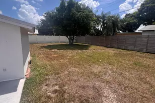 2407 Lakeview Dr, Melbourne, FL 32935 - Photo 15